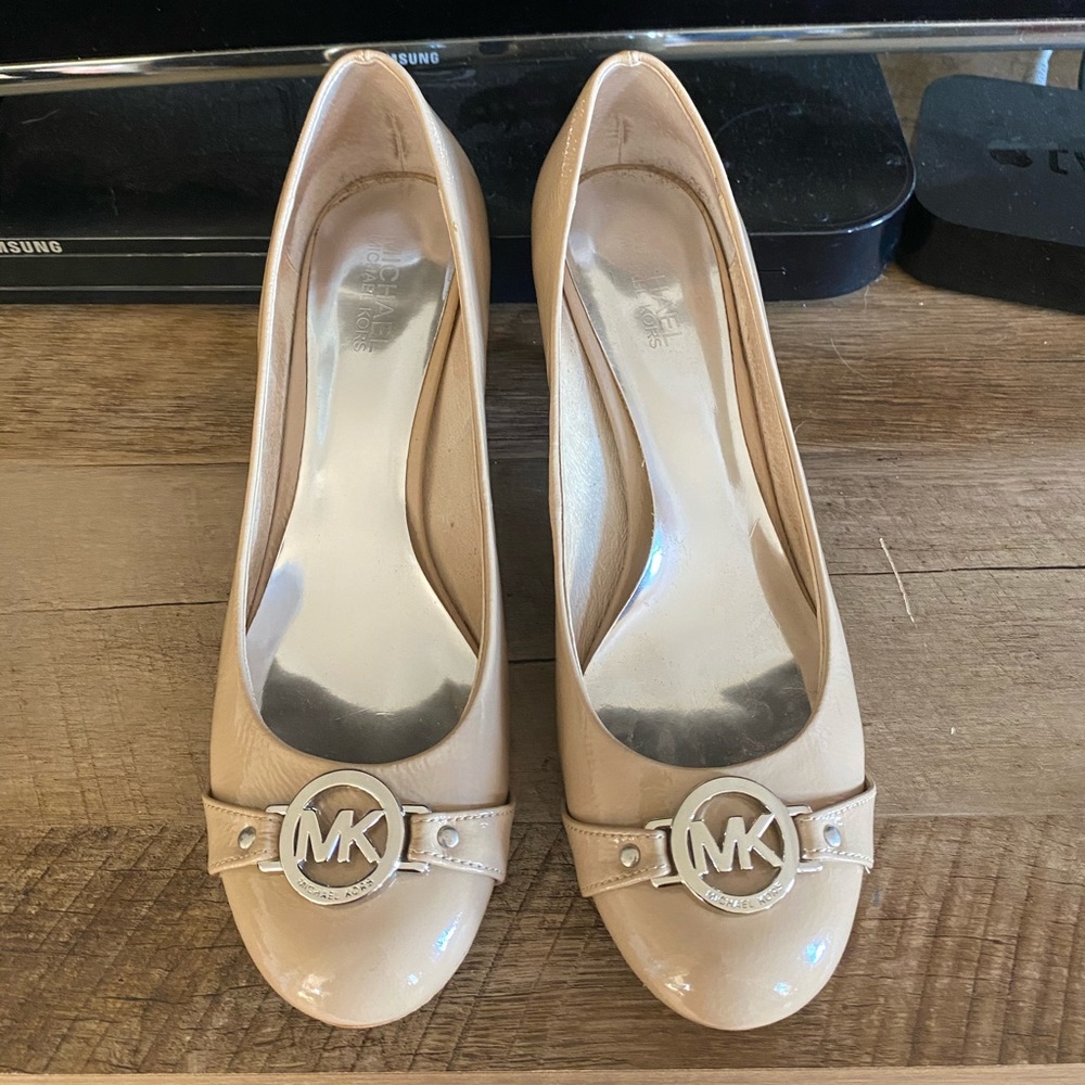Michael kors low heels